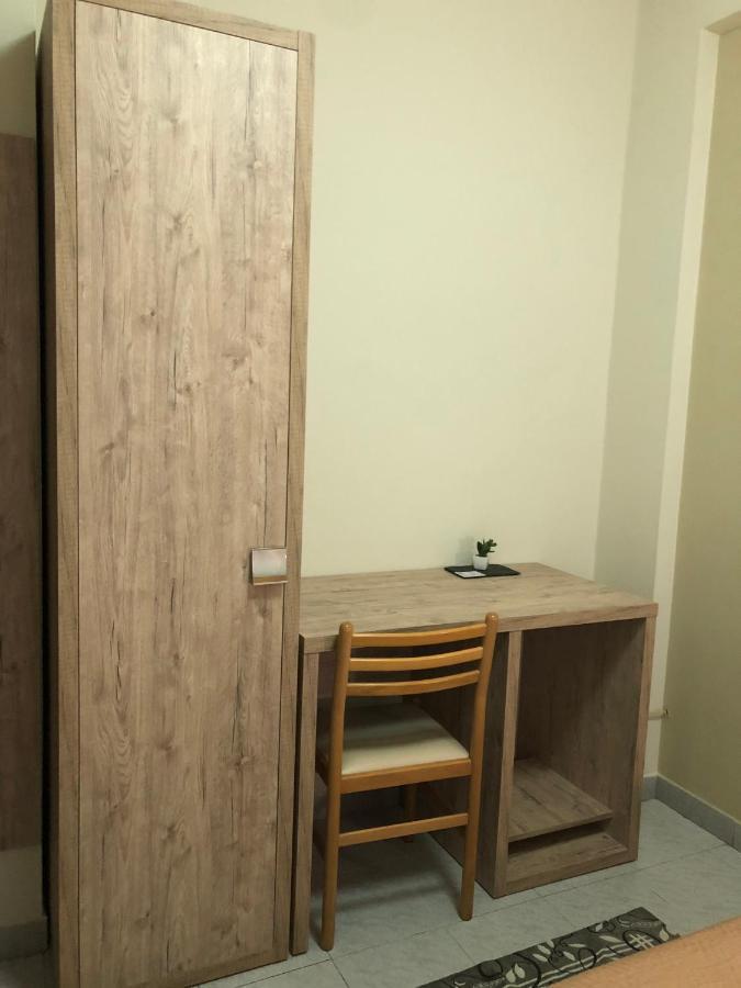 Hotel Centrale Quartu SantʼElena Екстериор снимка